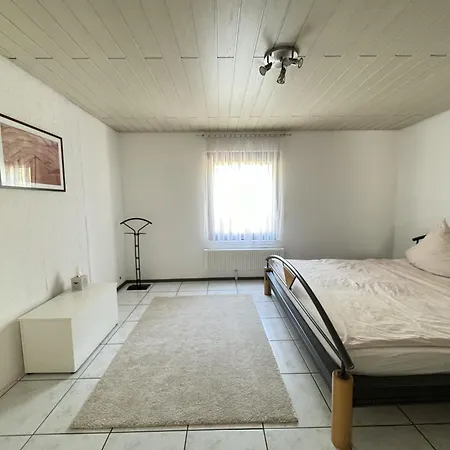 Apartment H&h - Full Equipped Near Mercedes In *