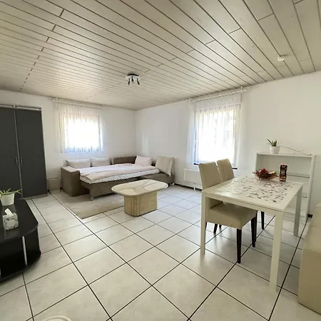 Apartment H&h - Full Equipped Near Mercedes In