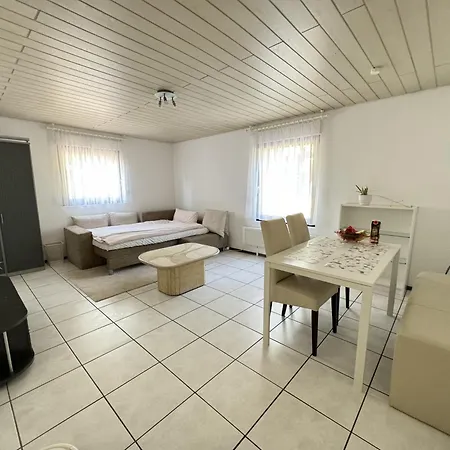 H&h - Full Equipped Near Mercedes In Sindelfingen