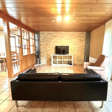 Apartment H&h - Full Equipped Near Mercedes In