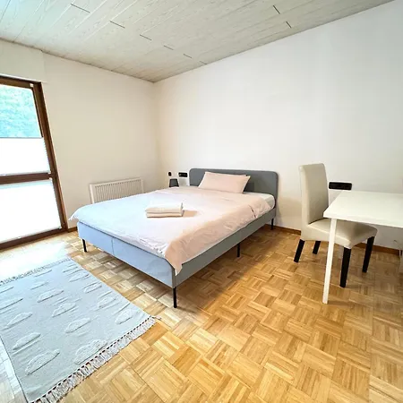Apartment H&h - Full Equipped Near Mercedes In *