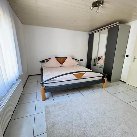 Apartment H&h - Full Equipped Near Mercedes In