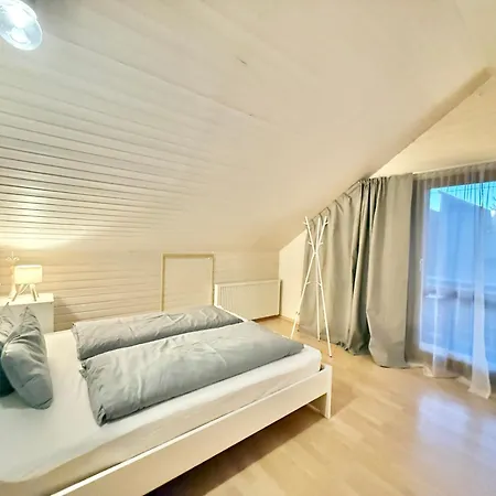 Appartamento H&h - Quite And Cosy Near Park And In Sindelfingen