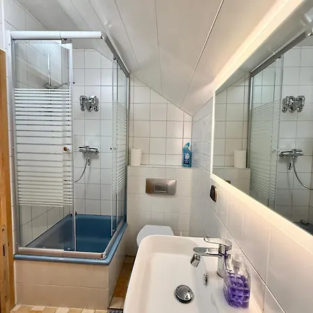 H&h - Quite And Cosy Near Park And In