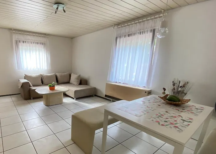 H&h - Quite And Cosy Near Park And In *