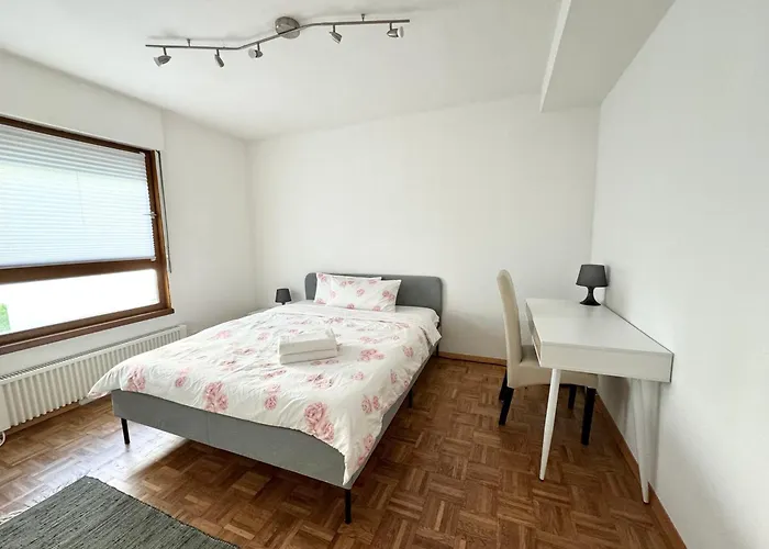 H&h - Quite And Cosy Near Park And In *