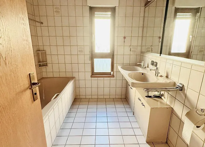 H&h - Quite And Cosy Near Park And In Apartamento Sindelfingen