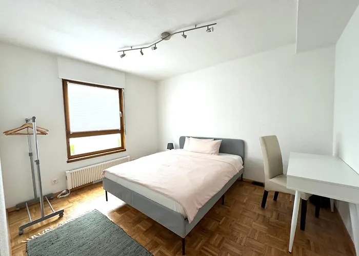 Apartamento H&h - Quite And Cosy Near Park And In Sindelfingen