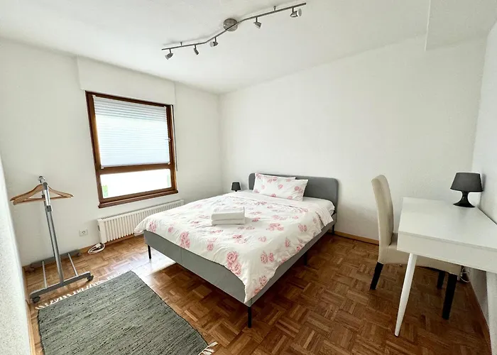 H&h - Quite And Cosy Near Park And In *