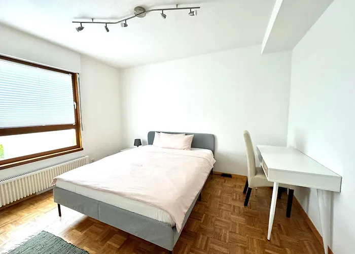 H&h - Quite And Cosy Near Park And In Apartamento Sindelfingen