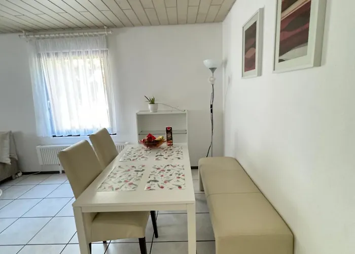 H&h - Quite And Cosy Near Park And In Apartamento Sindelfingen