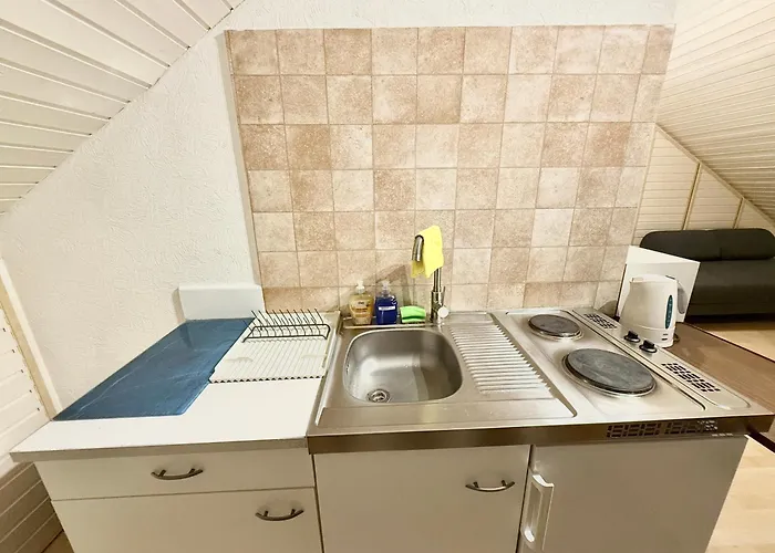 H&h - Quite And Cosy Near Park And In *