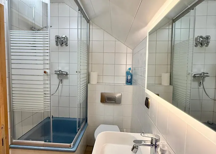 H&h - Quite And Cosy Near Park And In