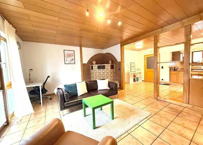 H&h - Quite And Cosy Near Park And In Apartamento